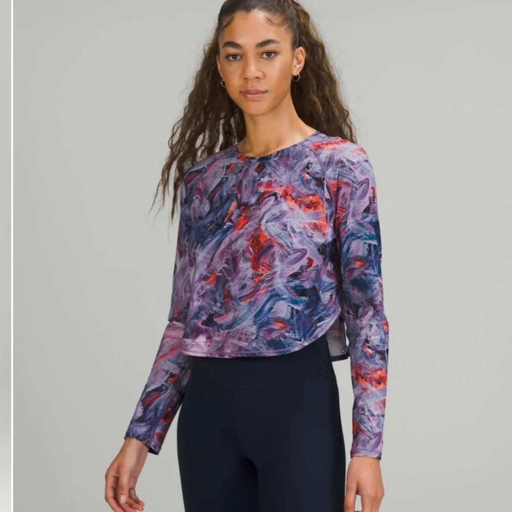 Lululemon Crew Neck UV Protection Running Long Sleeve Shirt - Picture 4 of 5